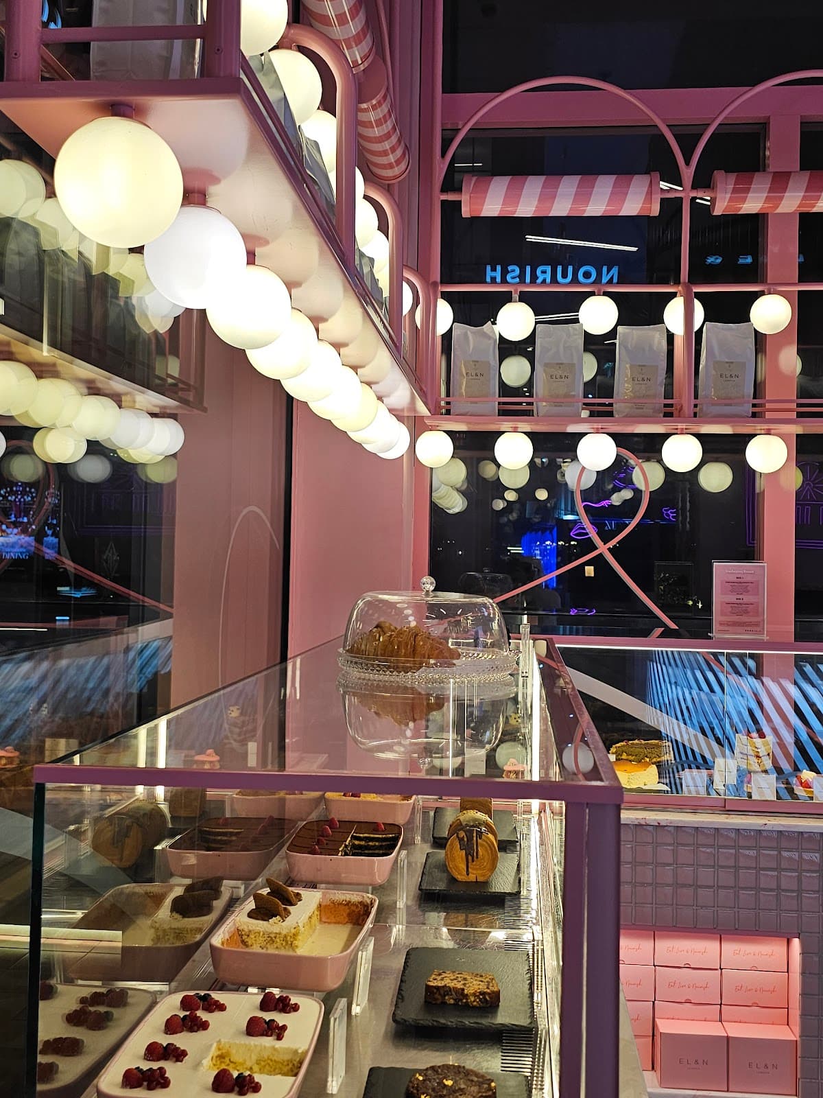 EL&N London - Photo 6