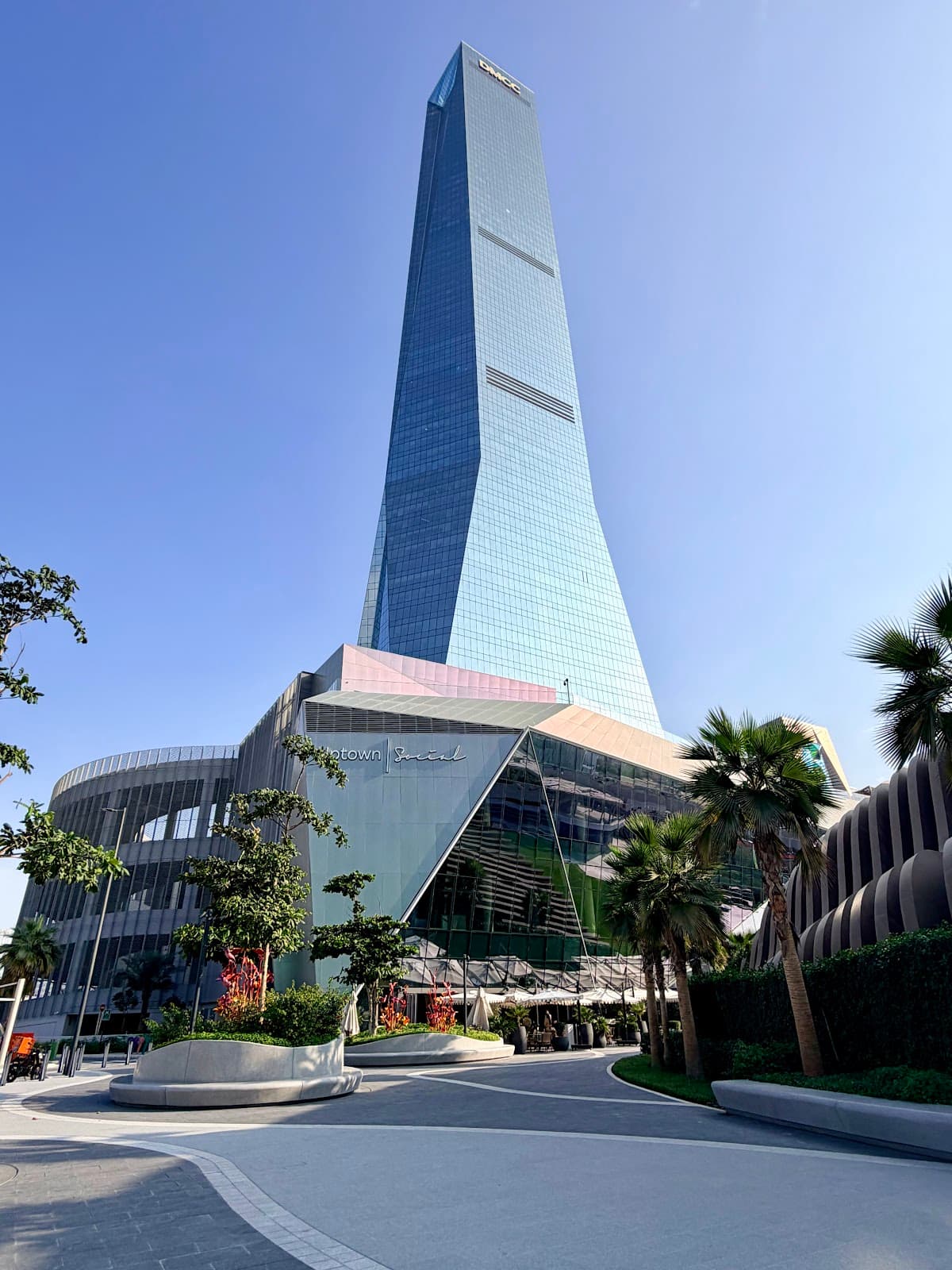 Uptown Social - Photo 5